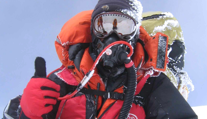 Climber on Cho Oyu summit