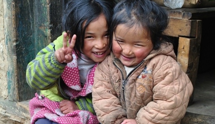 Sherpa children on the trek to Base Camp